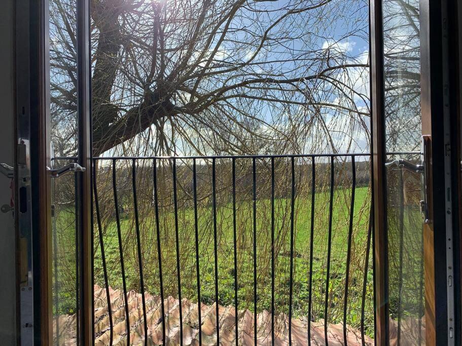 The Hideaway: Apartment Farnsfield
